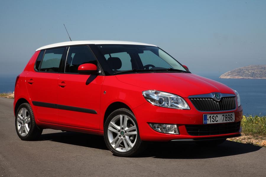  Skoda Fabia 2010 года  (фото 18 из 57)